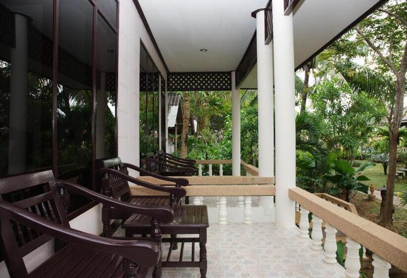 فندق Clean Beach Resort