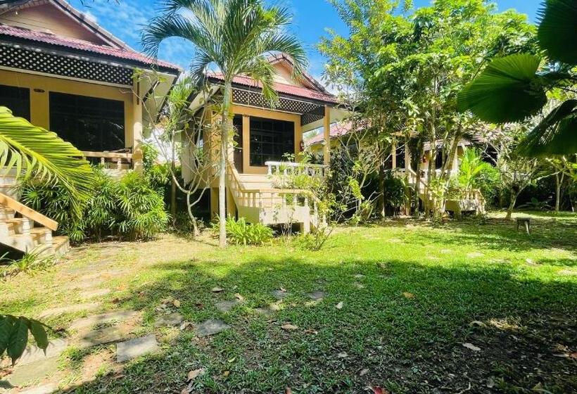 فندق Clean Beach Resort