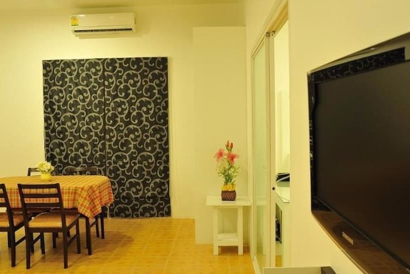 호텔 Clear House Phuket