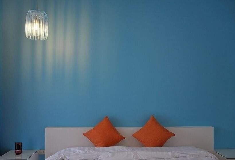 호텔 Clear House Phuket