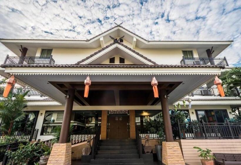 Отель Diamond Park Inn Chiangrai & Resort