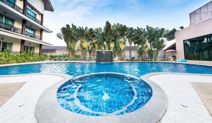 Отель Diamond Park Inn Chiangrai & Resort