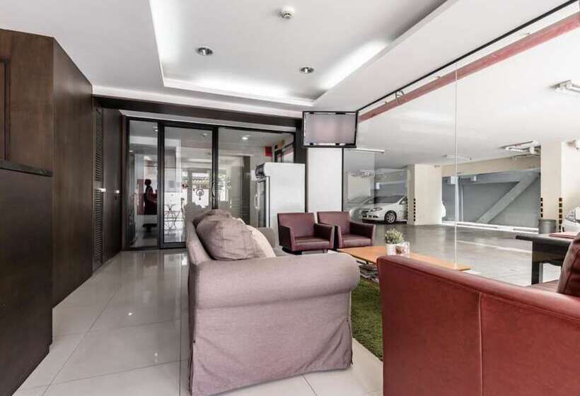 בית מלון כפרי Double Two At Sathorn