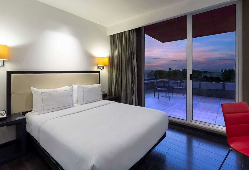 هتل Doubletree By Hilton Guadalajara Centro Historico