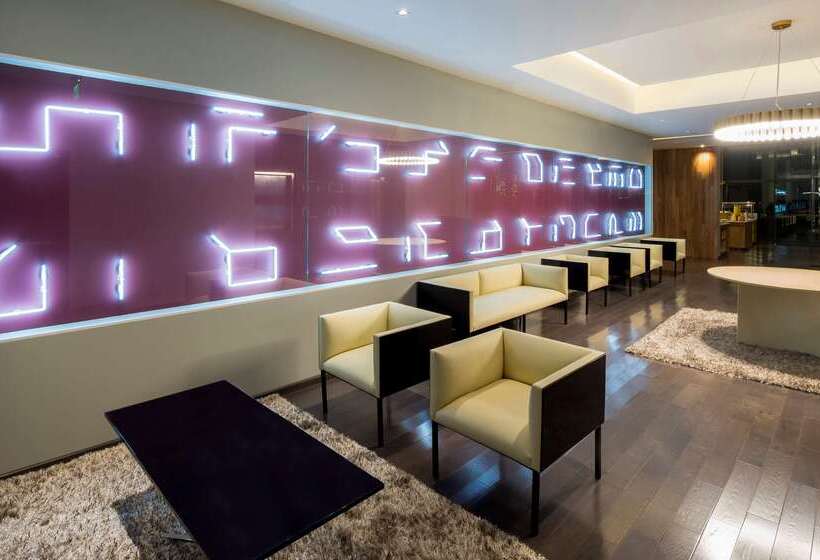 هتل Doubletree By Hilton Guadalajara Centro Historico