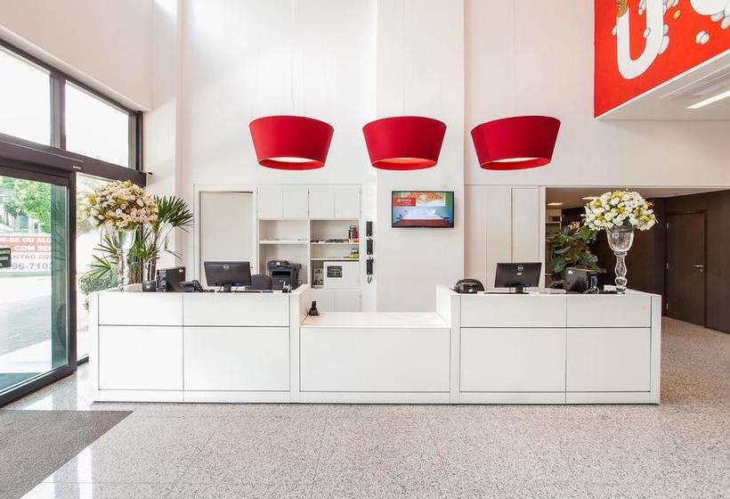 酒店 Esuites Virginia Luxemburgo Bh