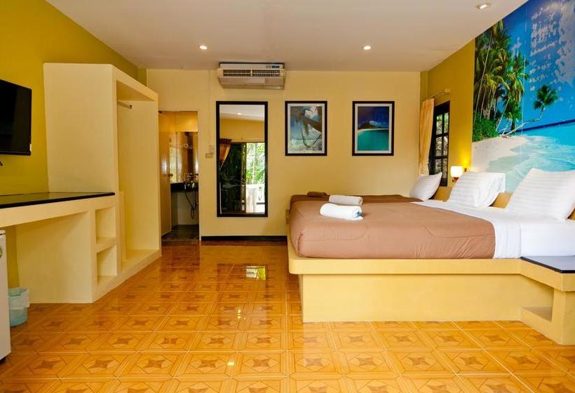 فندق Full Moon Beach Resort