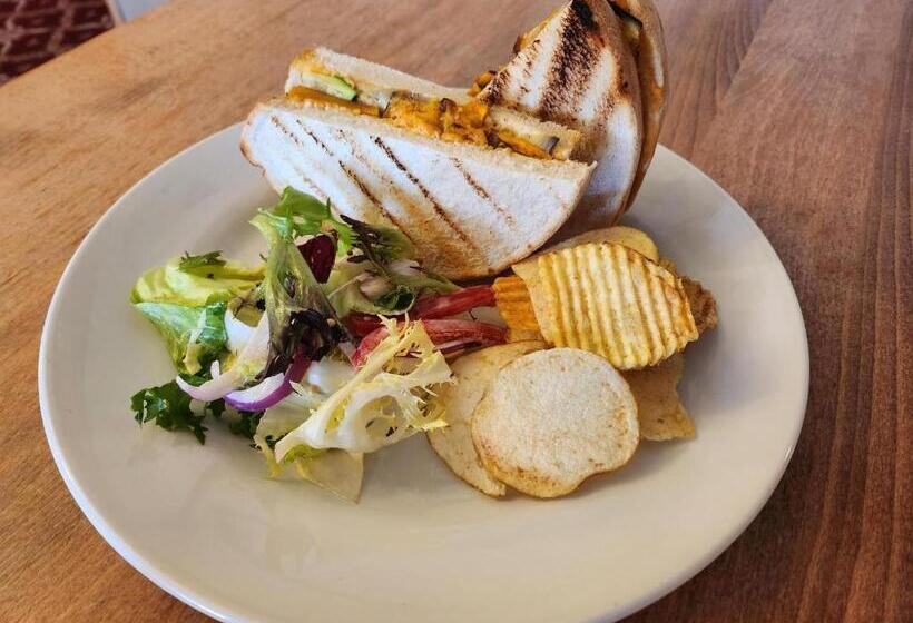 בית מלון כפרי Garth