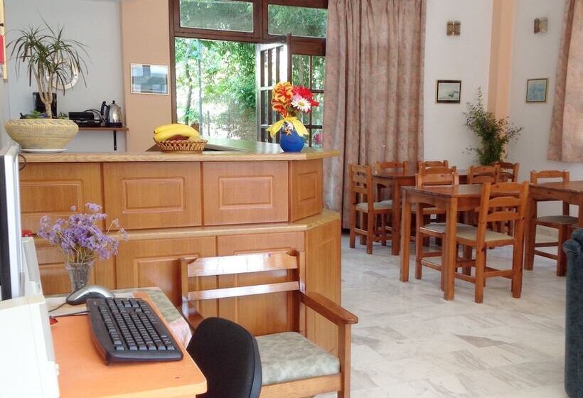 בית מלון כפרי Giota