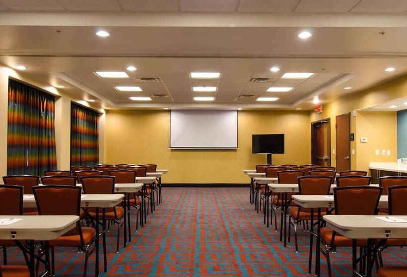 호텔 Hampton Inn & Suites Huntsville