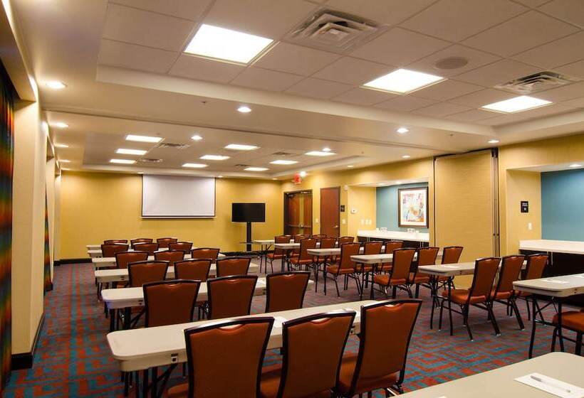 호텔 Hampton Inn & Suites Huntsville