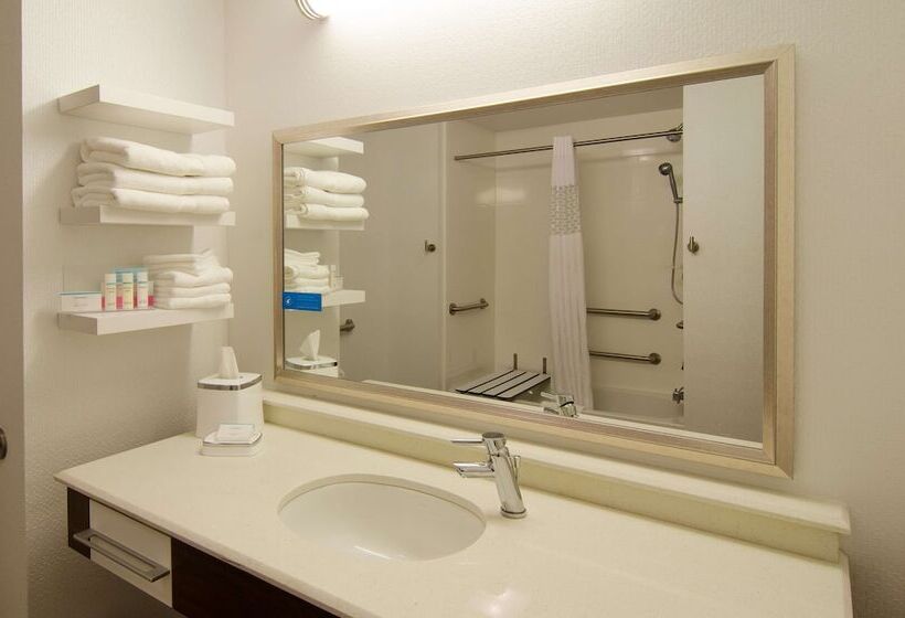 בית מלון כפרי Hampton Inn & Suites Huntsville