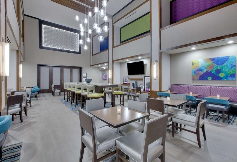 فندق Hampton Inn & Suites Tylersouth