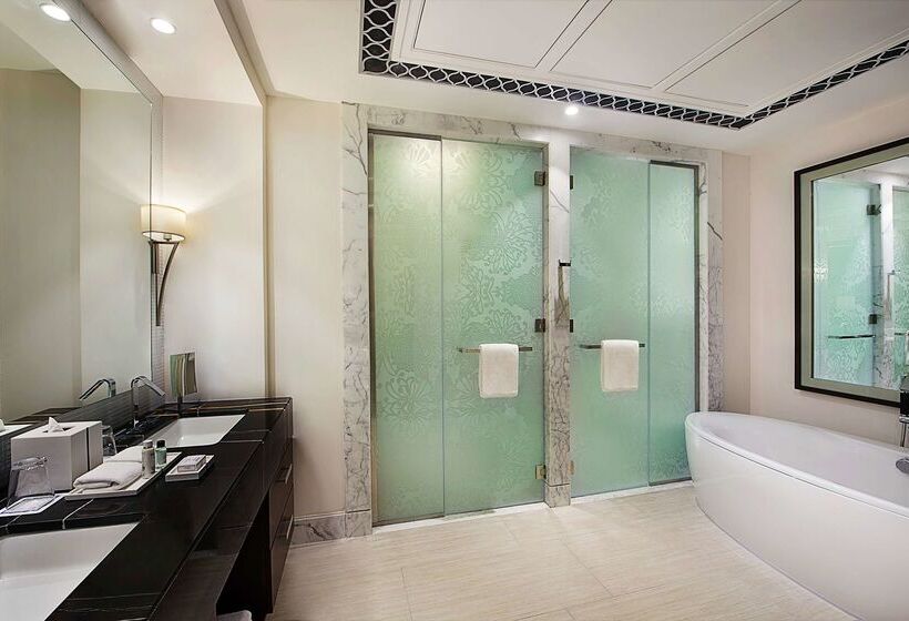 هتل Hilton Dubai Al Habtoor City