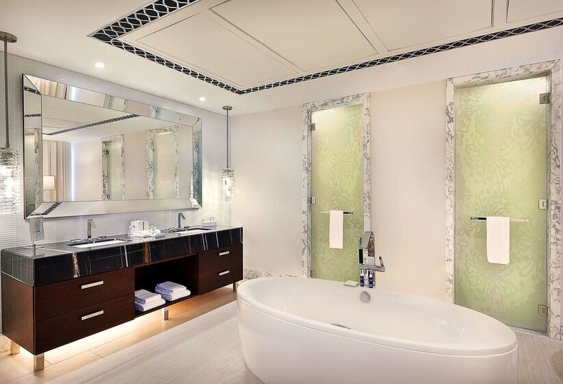 هتل Hilton Dubai Al Habtoor City