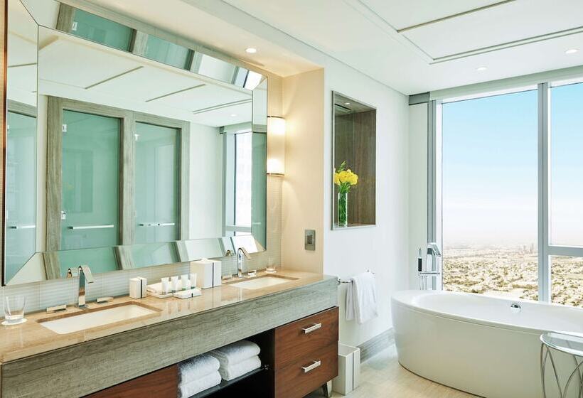 هتل Hilton Dubai Al Habtoor City