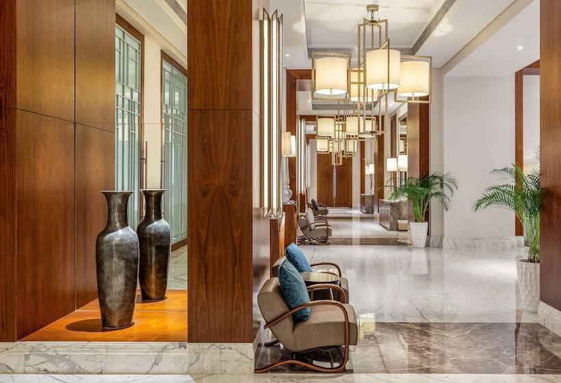 هتل Hilton Dubai Al Habtoor City