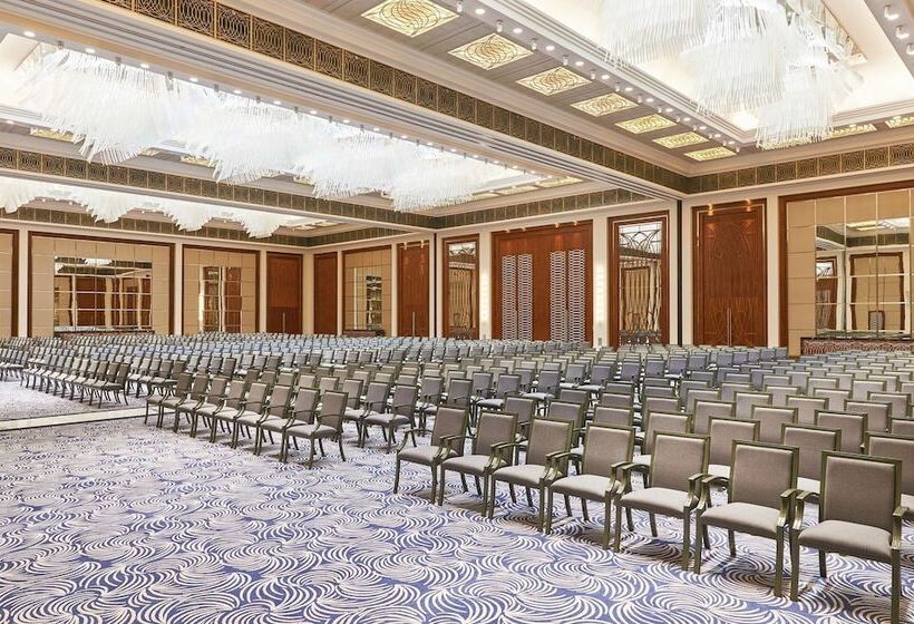 هتل Hilton Dubai Al Habtoor City