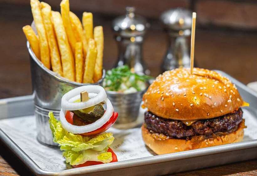 هتل Hilton Dubai Al Habtoor City