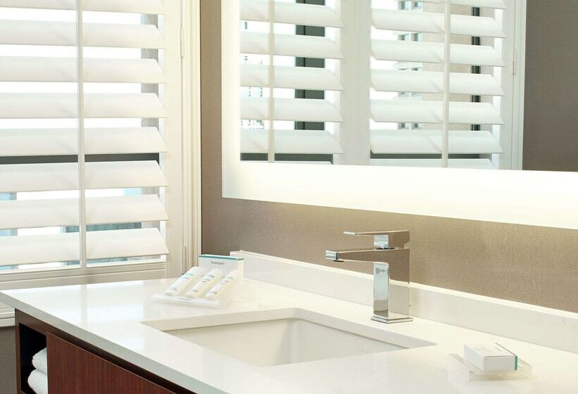 בית מלון כפרי Hilton Garden Inn Phoenix Downtown