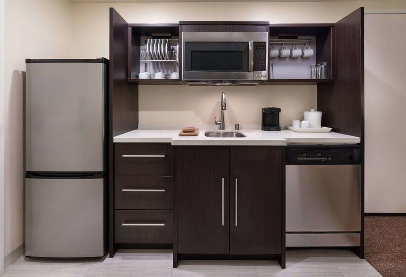 ホテル Home2 Suites By Hilton Anchorage/midtown