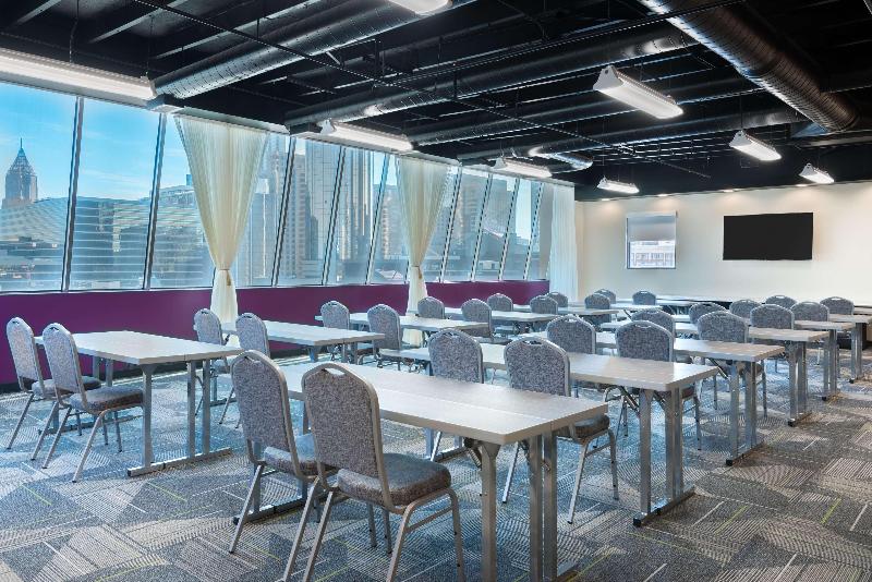 בית מלון כפרי Home2 Suites By Hilton Atlanta Downtown