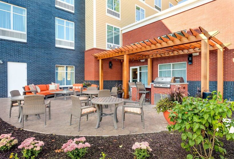 هتل Homewood Suites By Hilton Gateway Hills Nashua