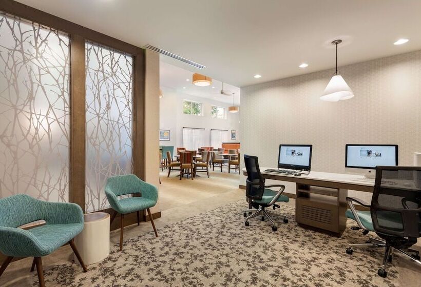 هتل Homewood Suites By Hilton Gateway Hills Nashua