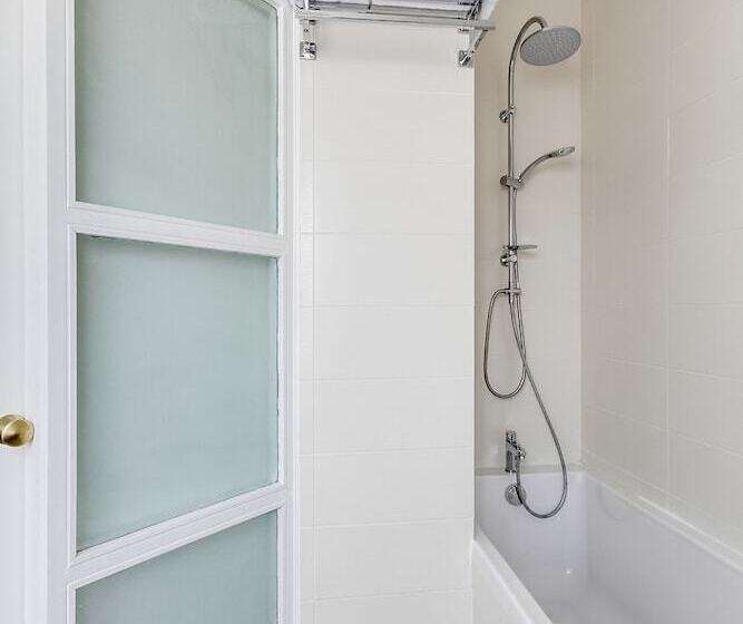 Отель Hôtel Le Mondon Metz