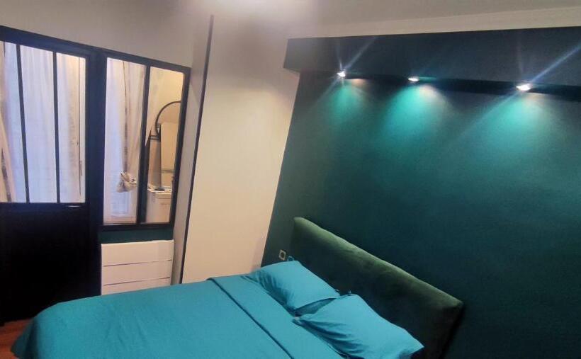 Отель Hôtel Moderne