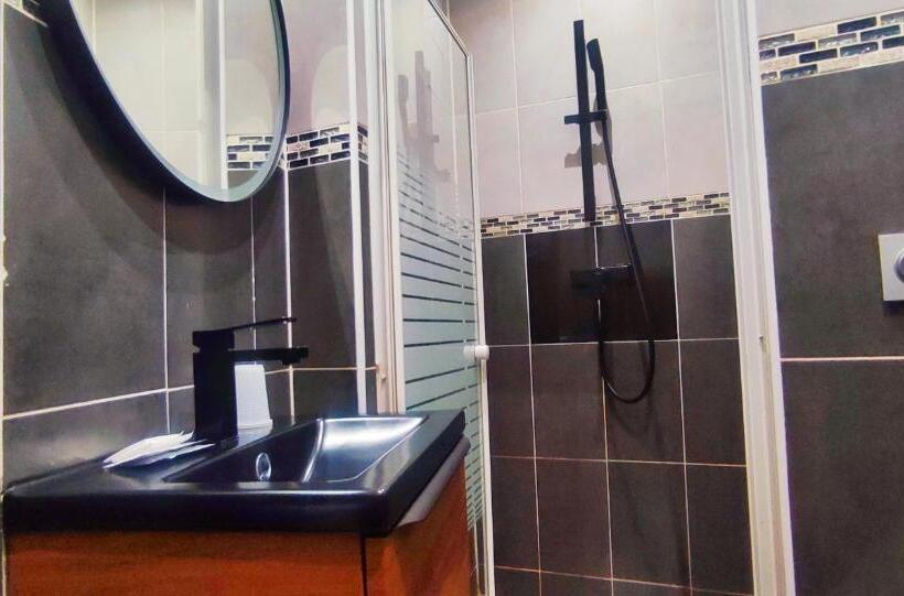 هتل Hôtel Moderne