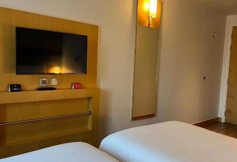 هتل Ibis One Central   World Trade Centre Dubai