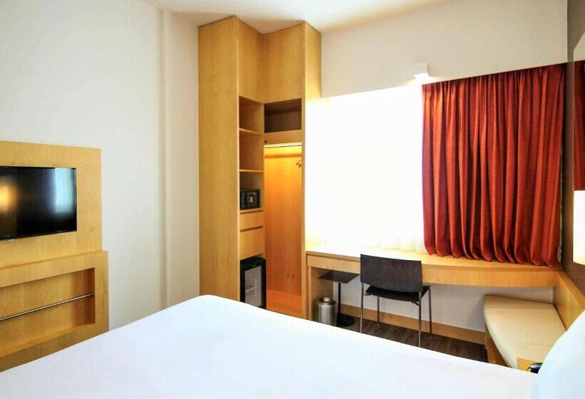 هتل Ibis One Central   World Trade Centre Dubai