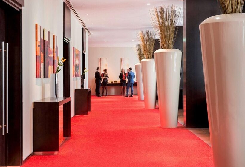 هتل Ibis One Central   World Trade Centre Dubai