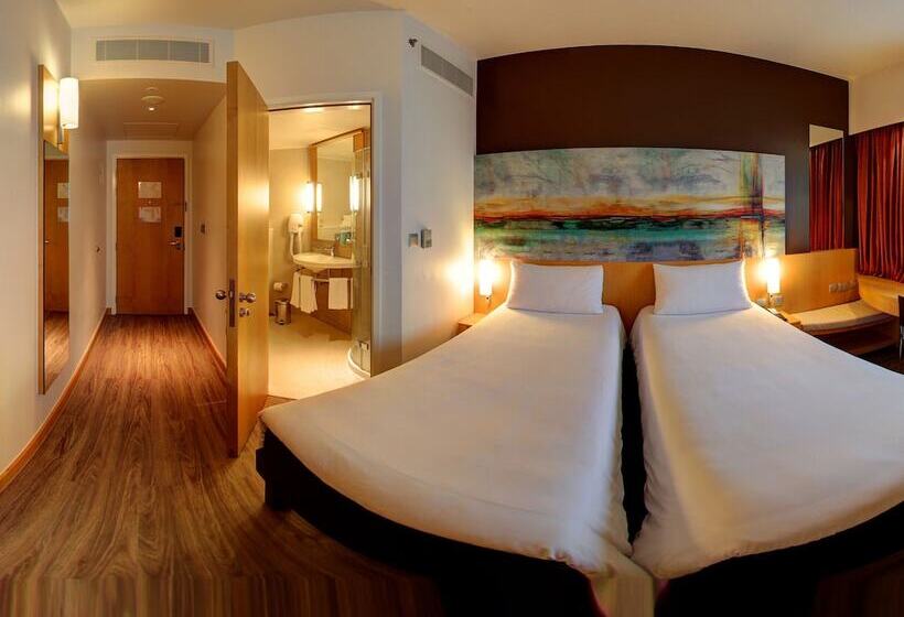 هتل Ibis One Central   World Trade Centre Dubai