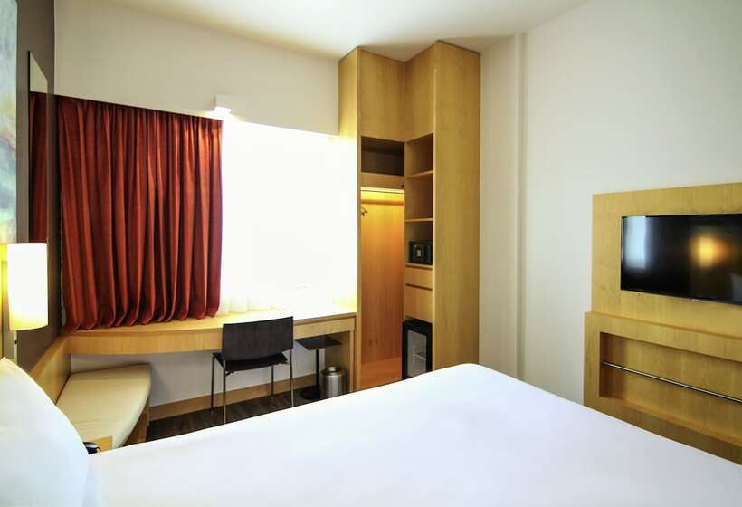 هتل Ibis One Central   World Trade Centre Dubai