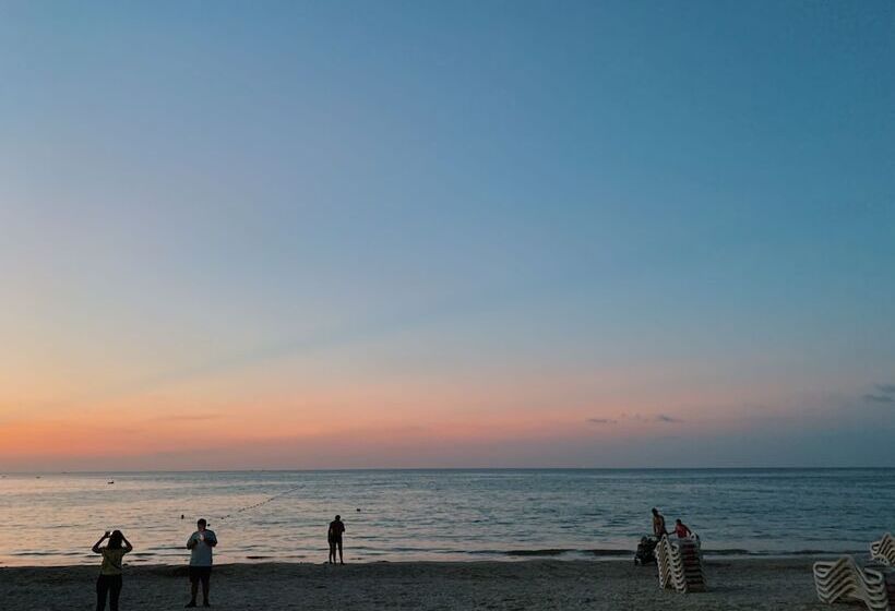 Отель Ice Kamalabeach