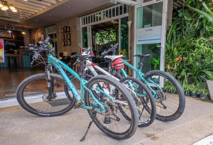 호텔 Just Fine Krabi