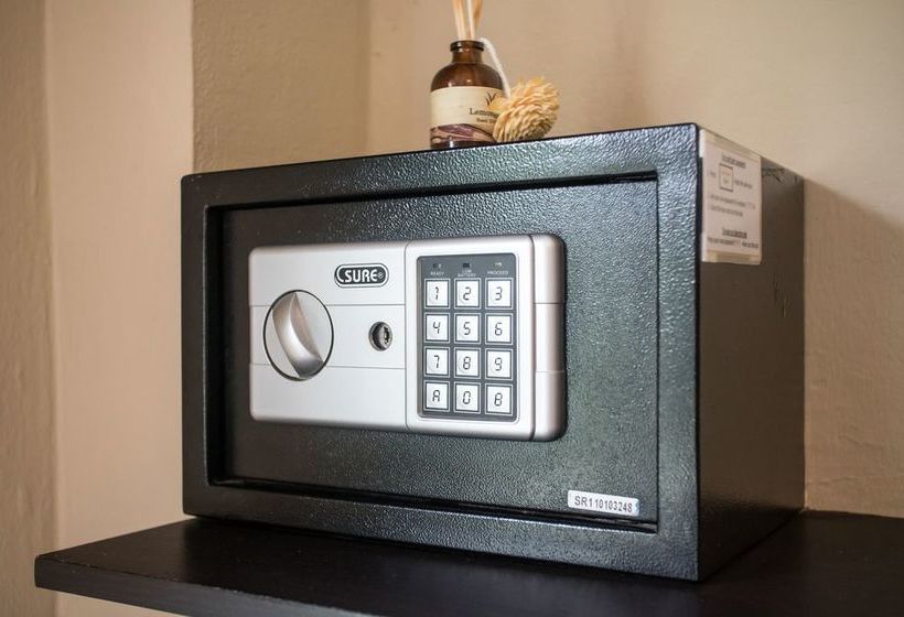 酒店 Kamala's Guesthouse