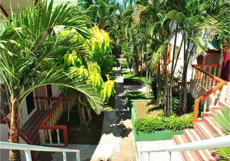 호텔 Karon Village