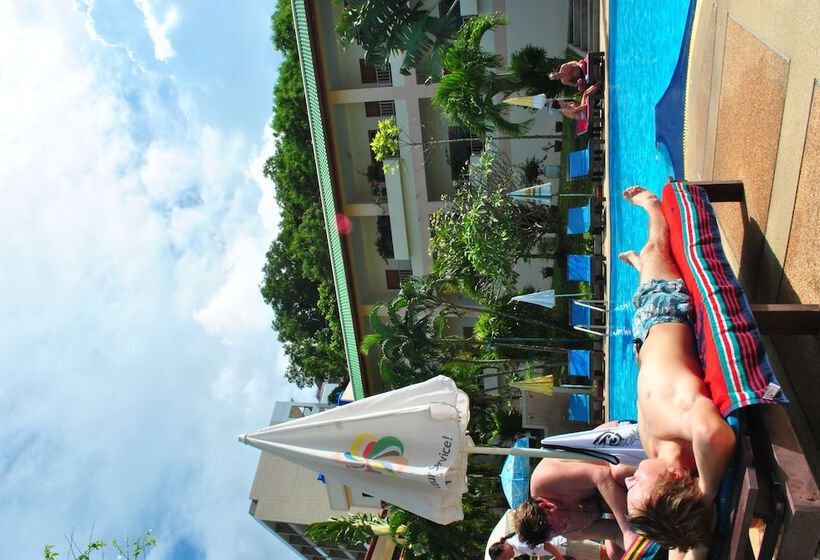 호텔 Karon Village