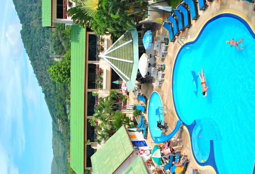 호텔 Karon Village