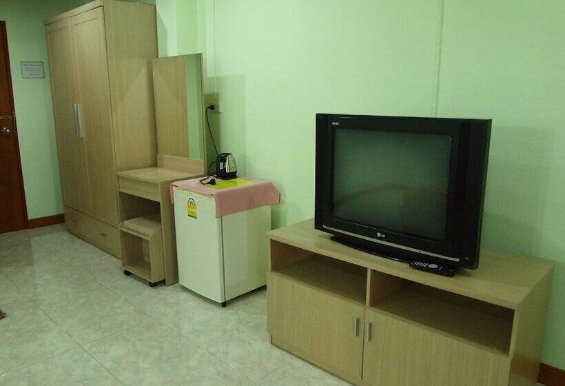 호텔 Karon Village