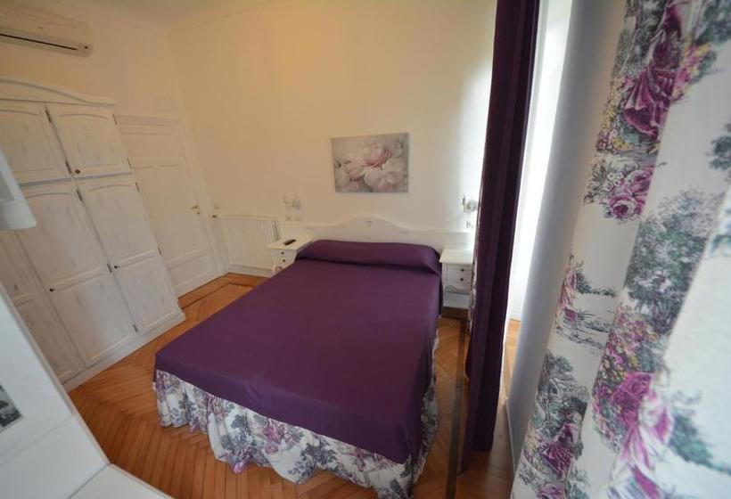 ホテル La Scogliera