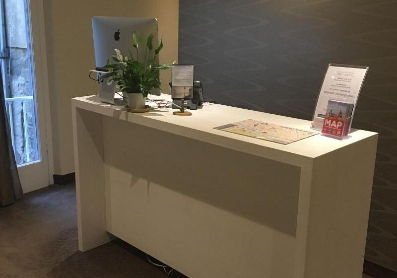 هتل La Torre Dei Salterelli