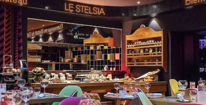 Отель Le Stelsia Resort