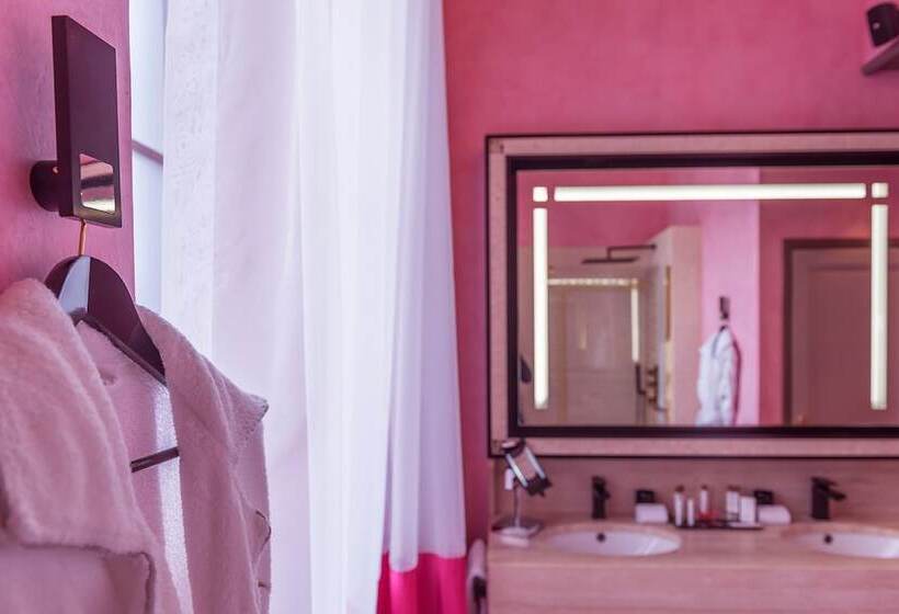 Отель Le Stelsia Resort