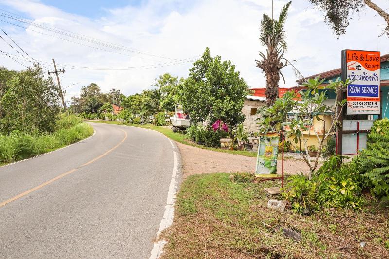 Отель Life And Love Resort