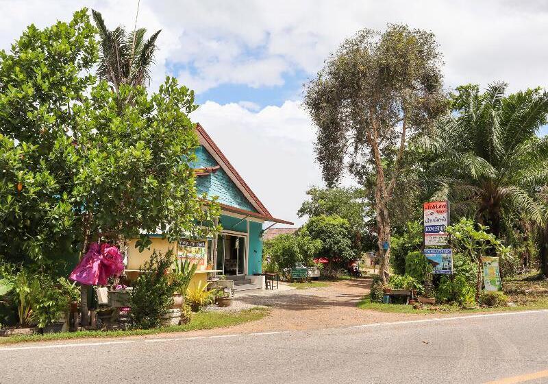 Отель Life And Love Resort