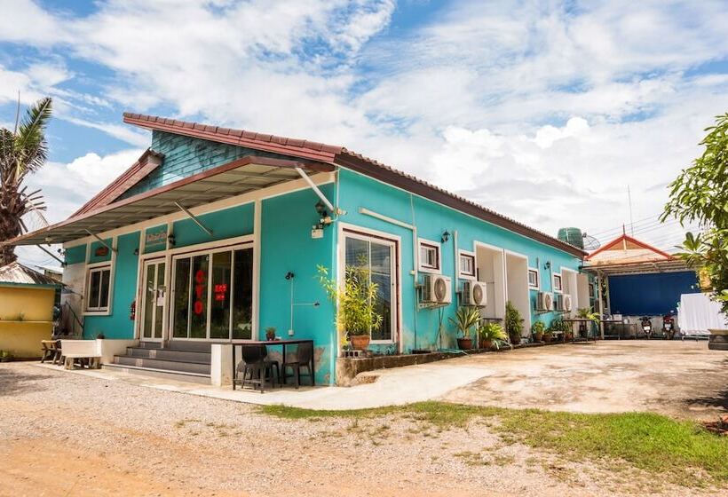 Отель Life And Love Resort